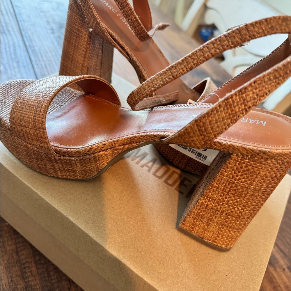 MARC FISHER platform textured heels. NWT Size 8.5